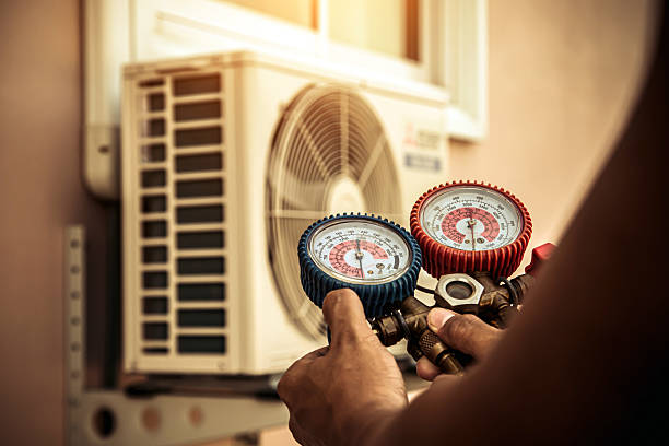 Professional Hvac technician working in Cascade, WI